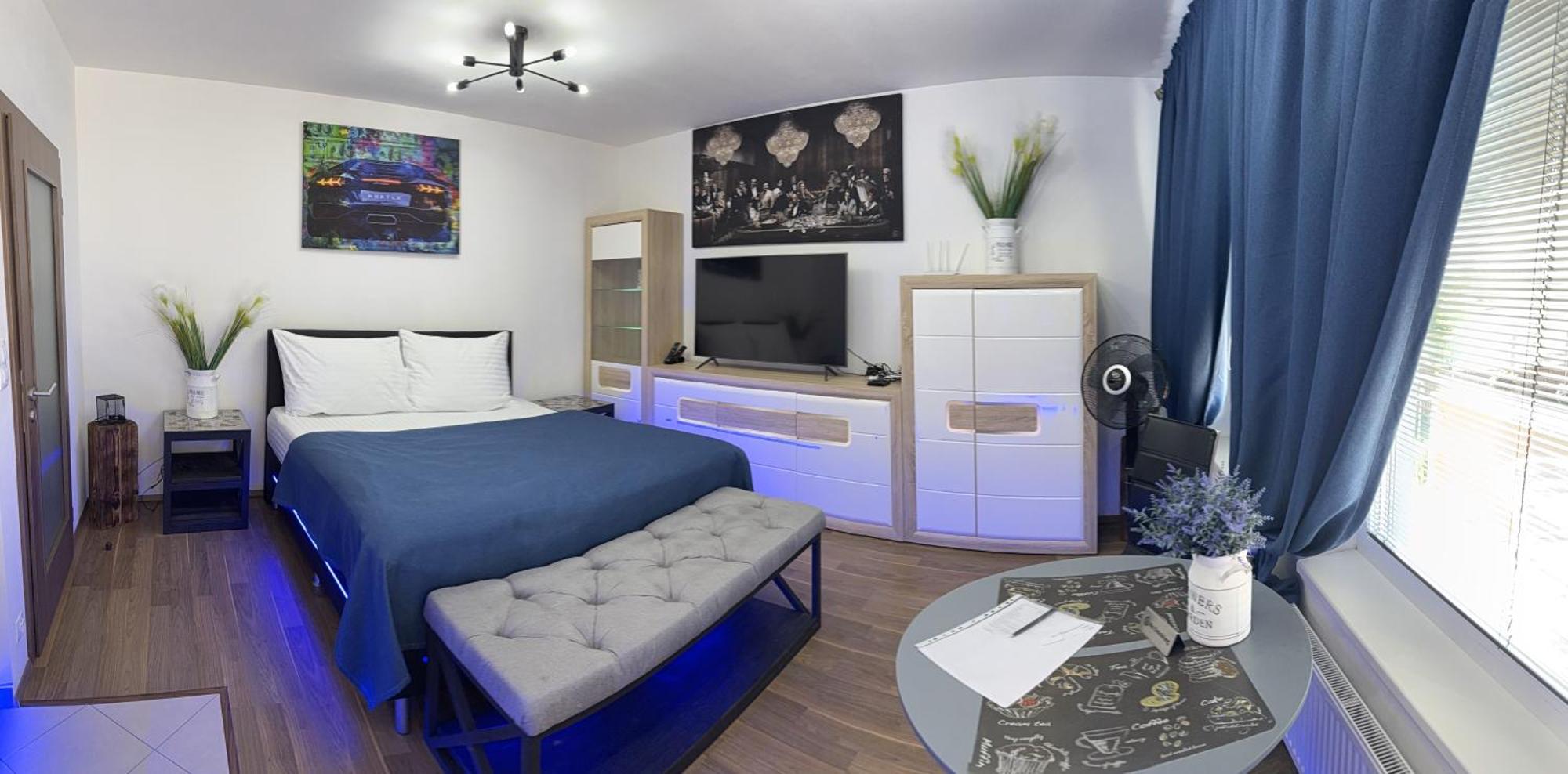 Apartment Iron Cube Praag Buitenkant foto